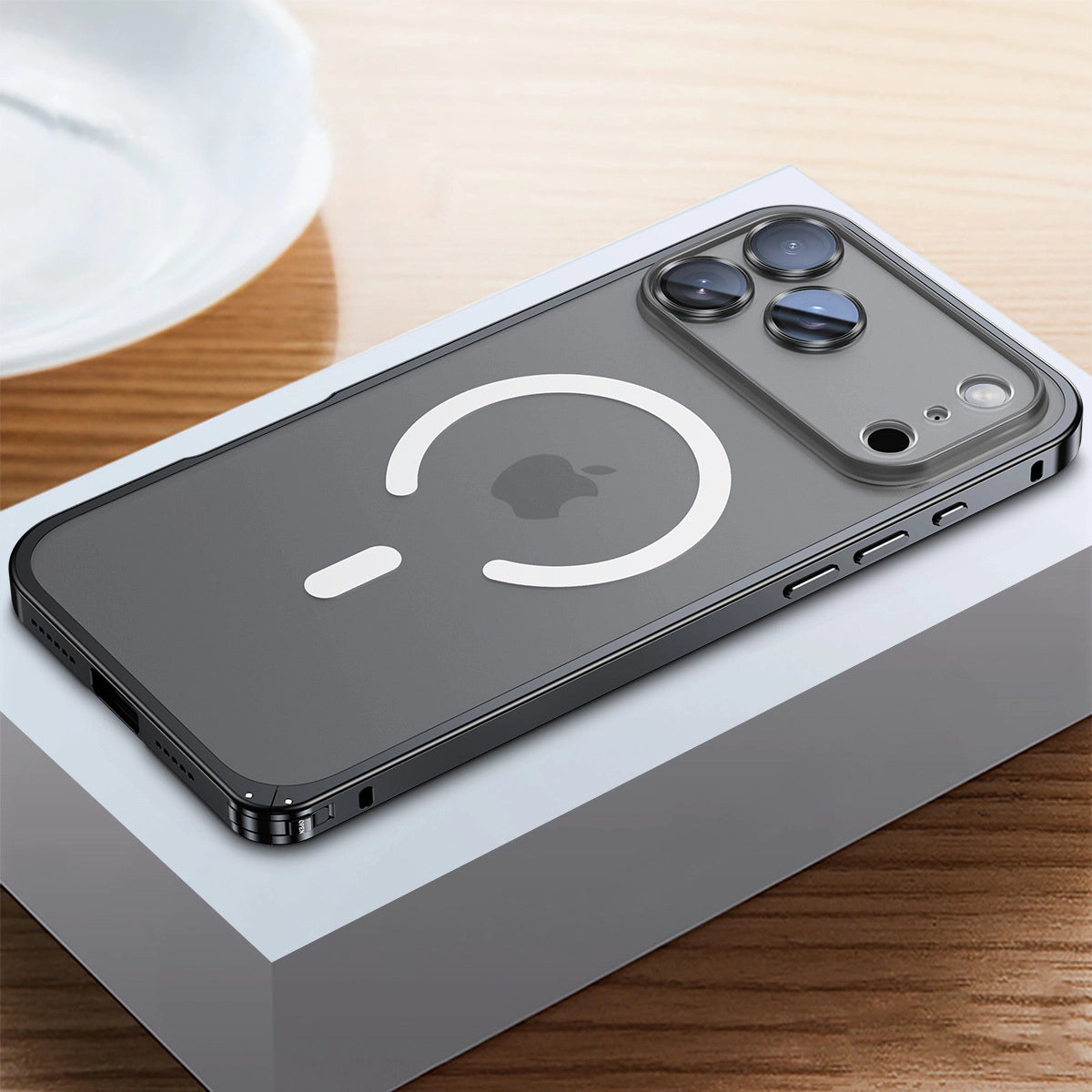 New iPhone 17 Series|Seahorse Buckle Metal Frame Anti-drop Lens Protective Case LEKCASE