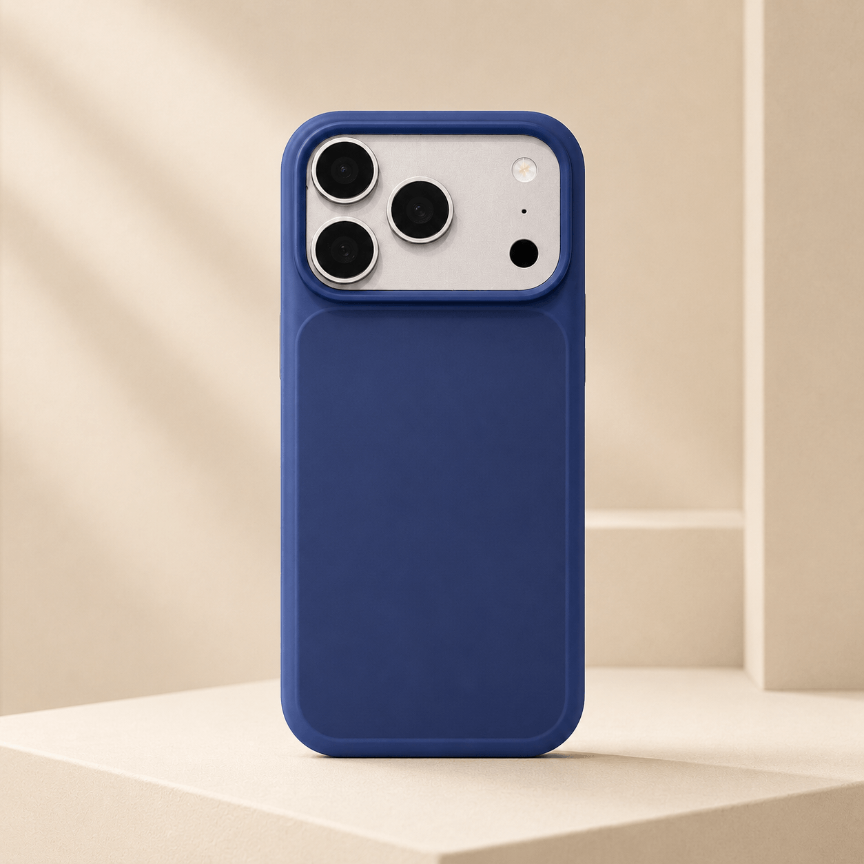 Dark Blue,iPhone 15